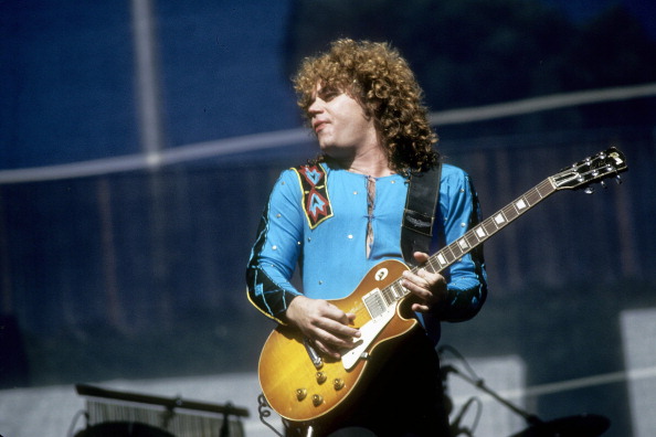 OAKLAND, CA - JULY 4: Gary Richrath playing with 'REO Speedwagon' performing at Oakland Coliseum in Oakland, California on July 4, 1980. (Photo by Larry Hulst/Michael Ochs Archives/Getty Images)